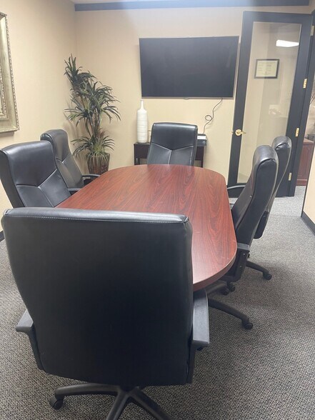 More Photos Of 588 San Ramon Valley Blvd, Danville Office Residential For Lease