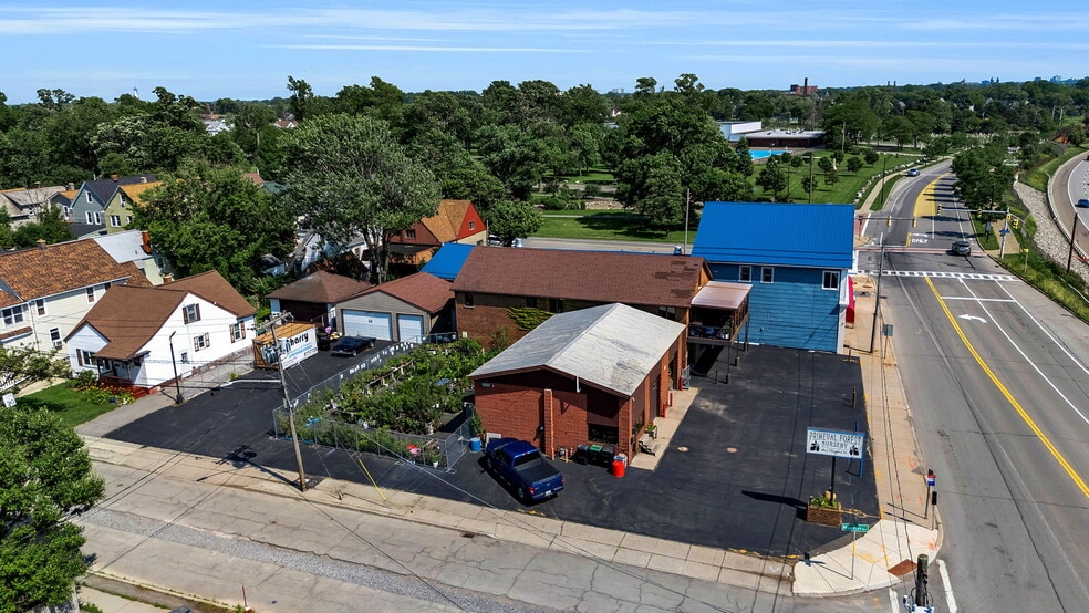 More Photos Of 2809 River Rd, Buffalo Flex For Sale
