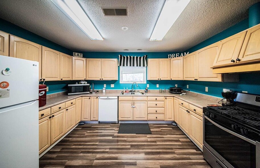 More Photos Of 2025 Clark Line Rd, Paducah Apartments For Sale