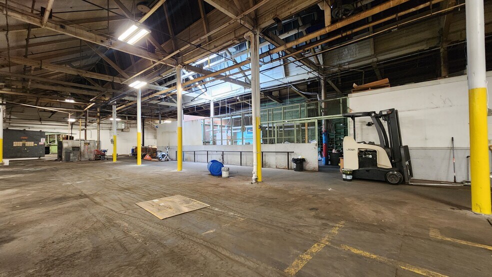 More Photos Of 100 E Diamond Ave, Hazleton Warehouse For Sale