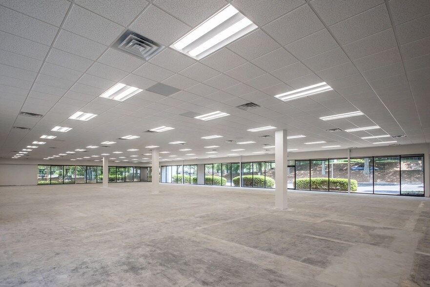 More Photos Of 425 Franklin Gateway SE, Marietta Unknown For Lease