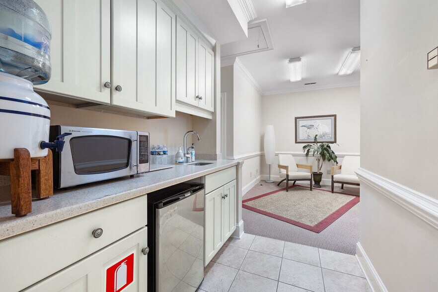 More Photos Of 4004 Barrett Dr, Raleigh Office For Lease