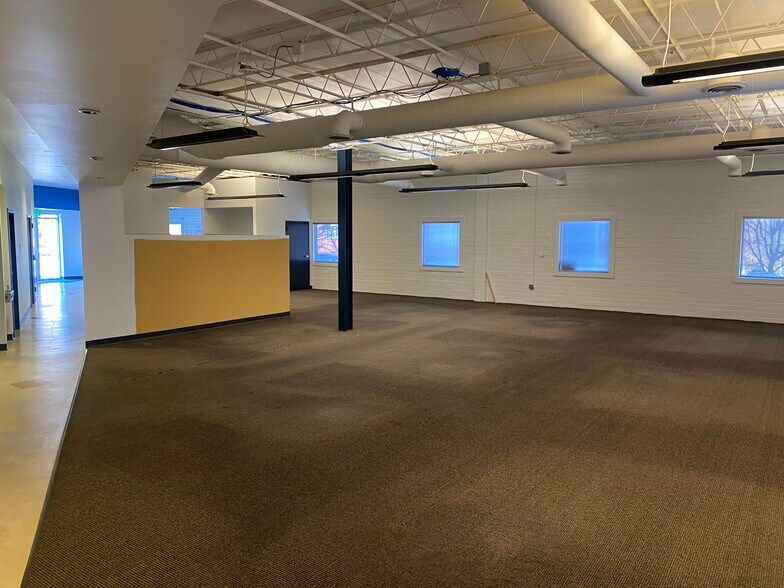 More Photos Of 381 Venable St NW, Atlanta Office For Sale
