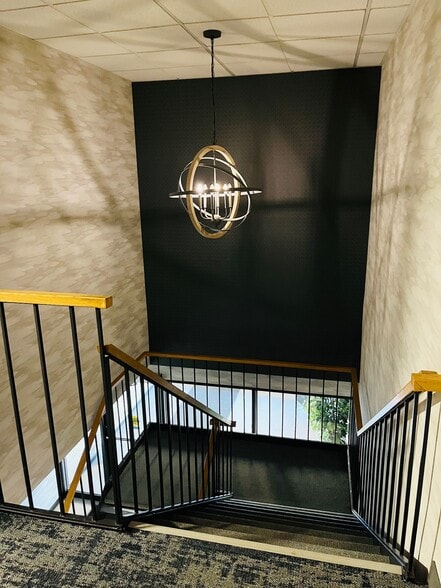 More Photos Of 12940 Harriet Ave S, Burnsville Medical For Lease