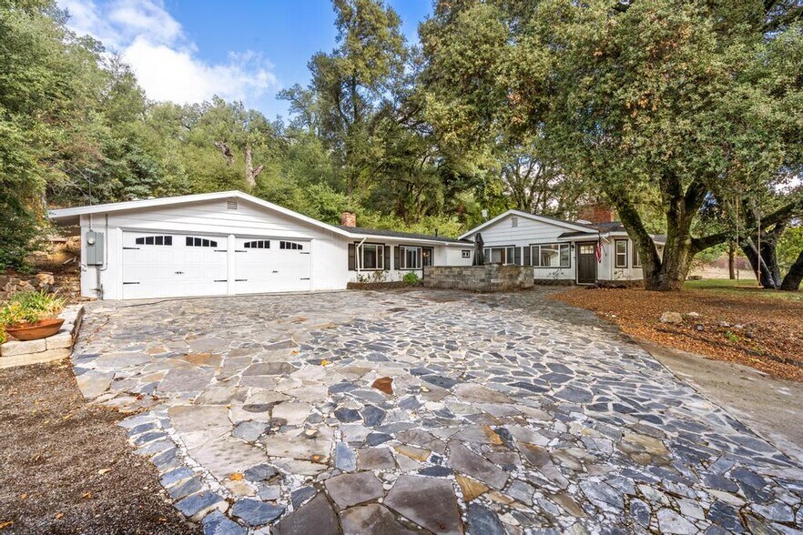 More Photos Of 4700 Highway 78, Julian Specialty For Sale