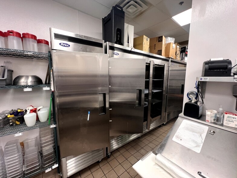 More Photos Of 11565 Theatre Dr, Champlin Unknown For Lease