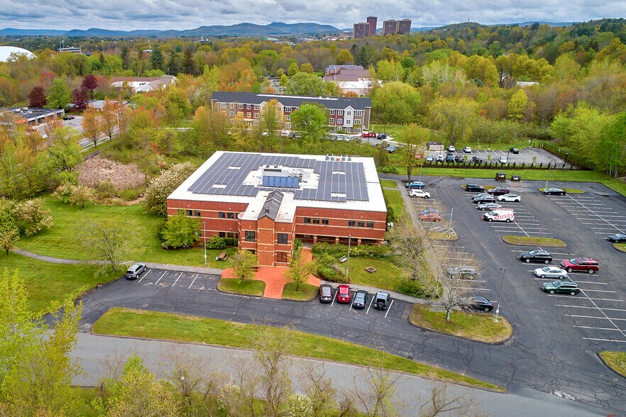 Primary Photo Of 100 University Dr, Amherst Medical For Lease