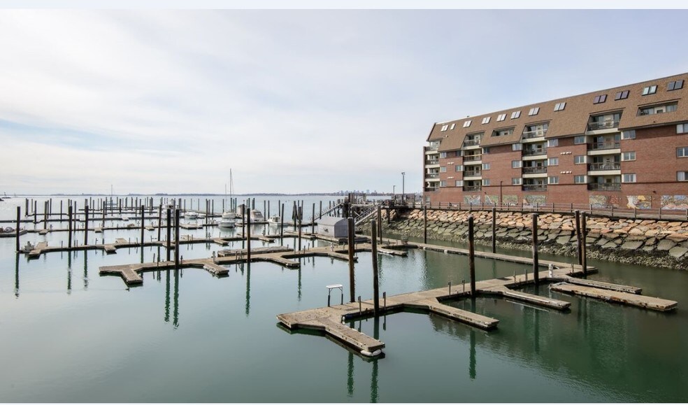 More Photos Of 152 Lynnway, Lynn Office For Sale