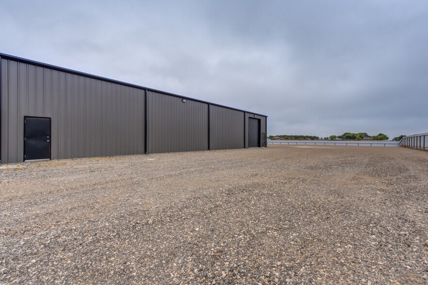 More Photos Of 8922 County Road 6820, Lubbock Warehouse For Sale