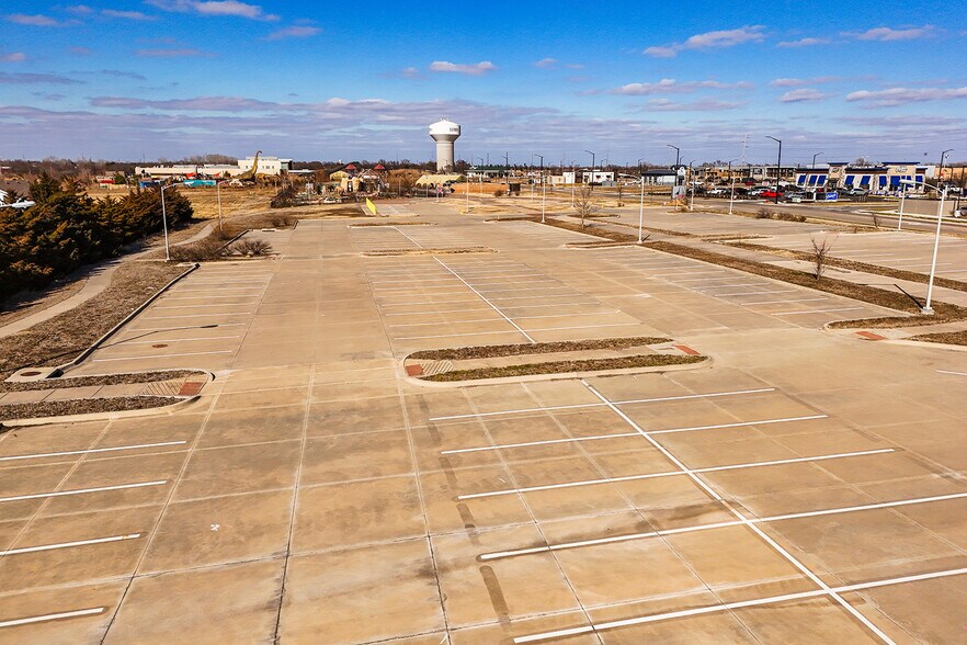 More Photos Of 2.23+/- Acres on N. Destination Dr., Derby Land For Sale