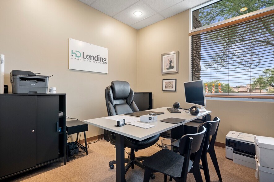 More Photos Of 1345 E Chandler Blvd, Phoenix Office For Lease