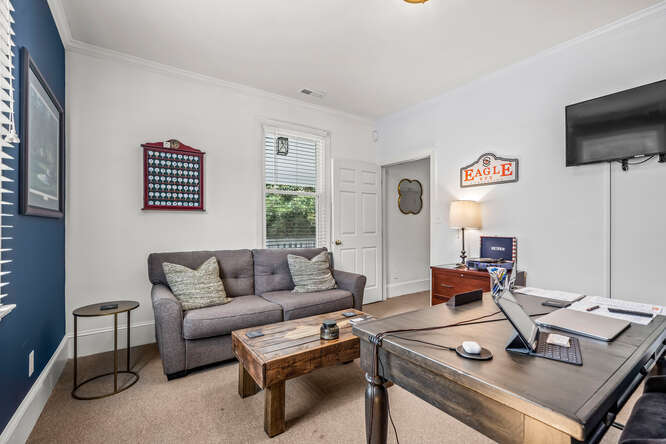 More Photos Of 617 W Jones St, Raleigh Loft Creative Space For Lease