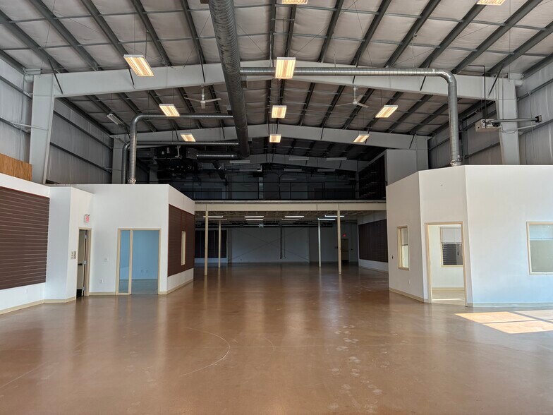 More Photos Of 1115 Lancaster Ave, Columbia Industrial For Lease
