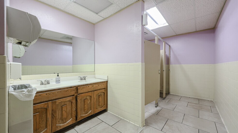 More Photos Of 9460 W Peoria Ave, Peoria Office For Sale