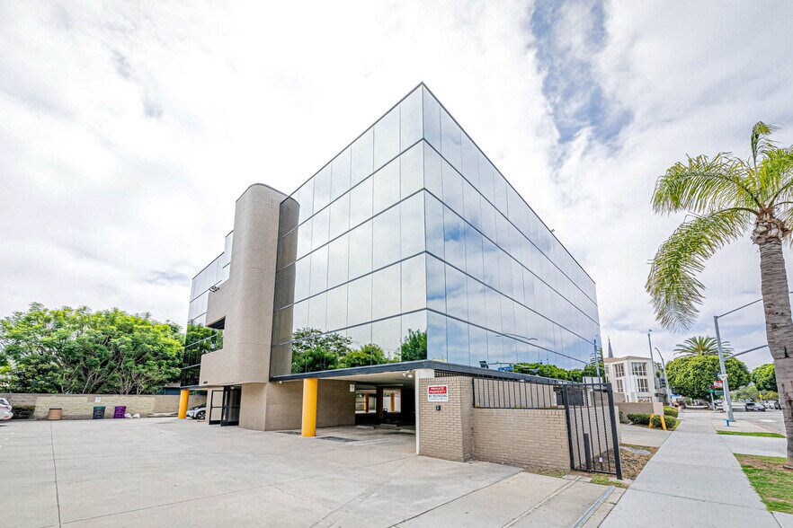 More Photos Of 980 Atlantic Ave, Long Beach Medical For Lease