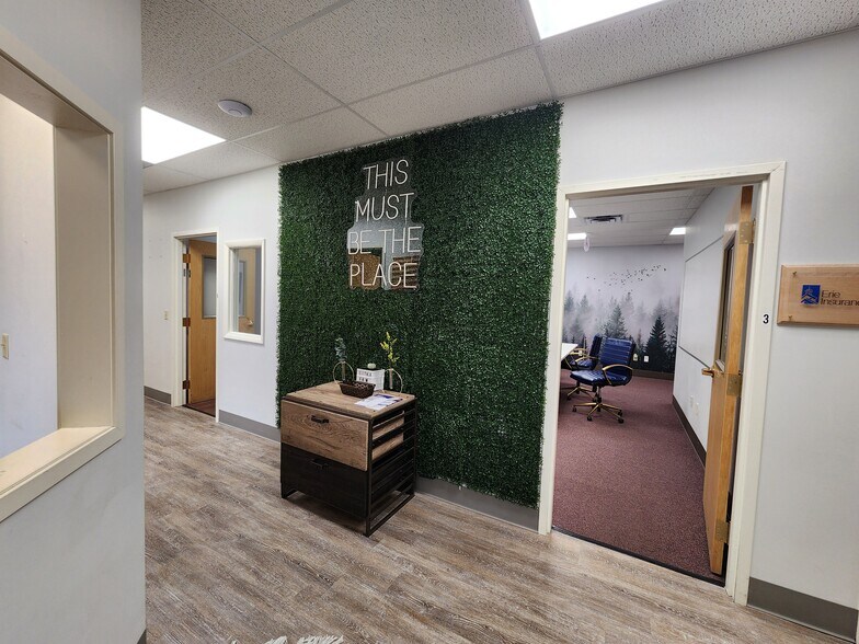 More Photos Of 212 E Manlius St, East Syracuse Freestanding For Lease