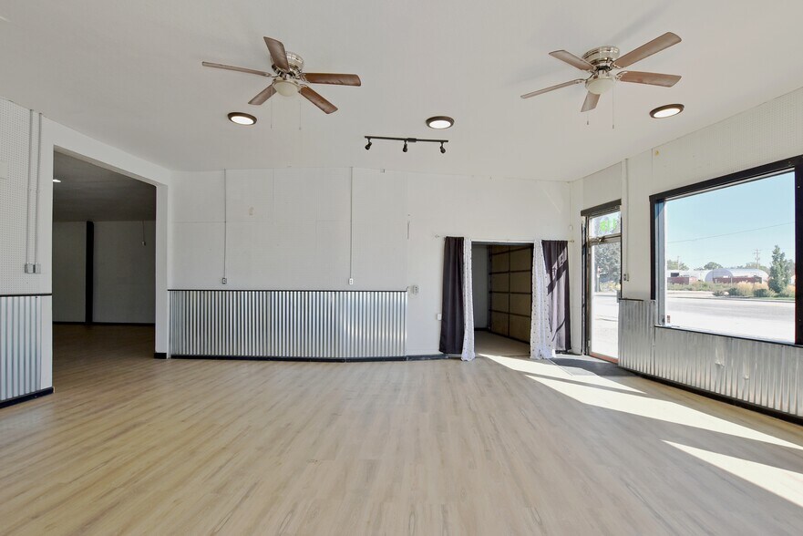 More Photos Of 115 Hwy 85, Ault Freestanding For Lease