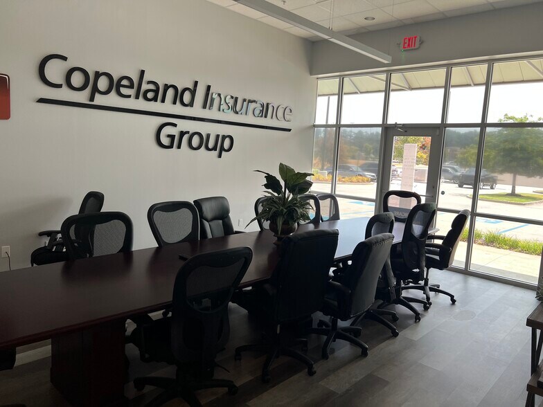 More Photos Of Camp Forbing, Shreveport Storefront Retail Office For Lease