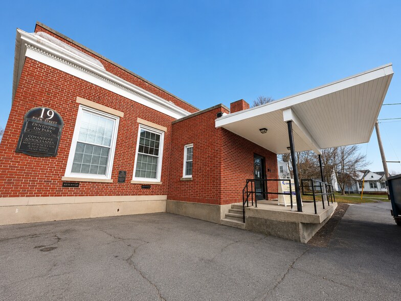 More Photos Of 19-23 Park St, Stoughton Office For Lease