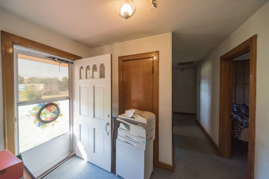 More Photos Of 225 Sturgis Rd, Marion Hotel For Sale