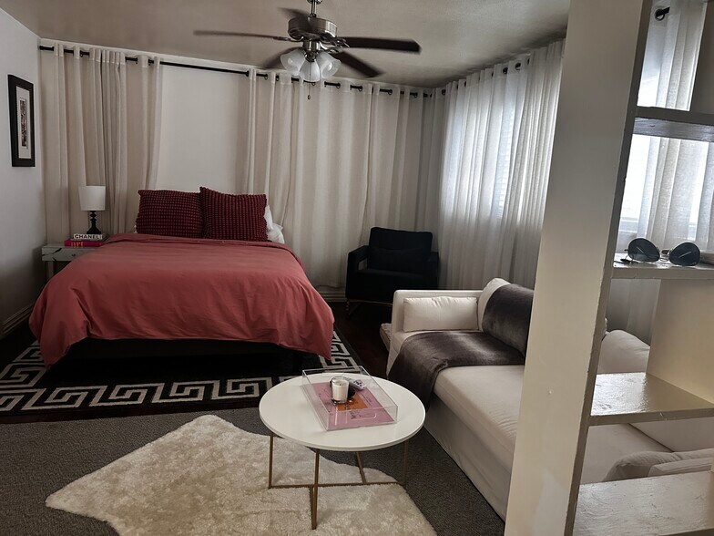 More Photos Of 714-724 E 11th St, Houston Apartments For Sale