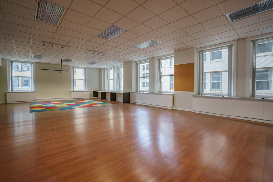 More Photos Of 615 Griswold St, Detroit Office For Lease