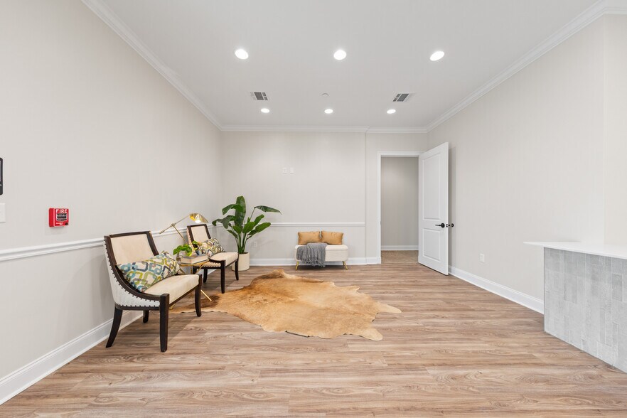 More Photos Of 1102 Apollo rd, Scott Office Residential For Lease