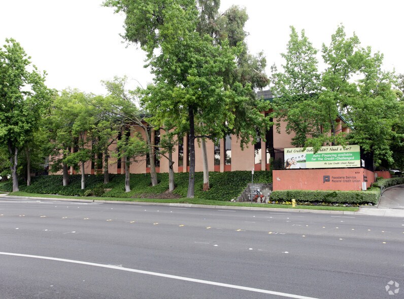 More Photos Of 670 N Rosemead Blvd, Pasadena Loft Creative Space For Sale