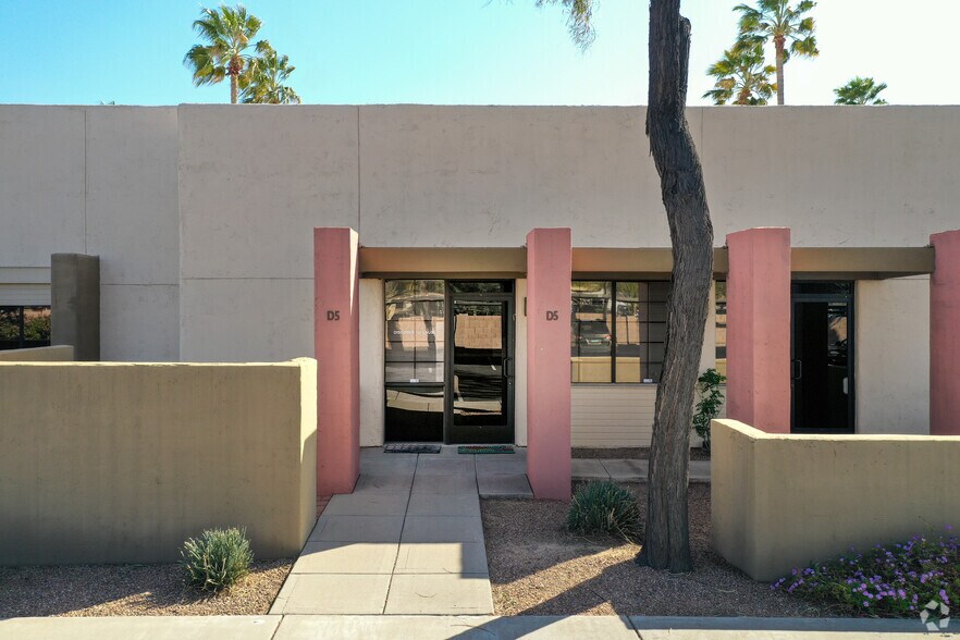 More Photos Of 16620 N 40th St, Phoenix Unknown For Lease