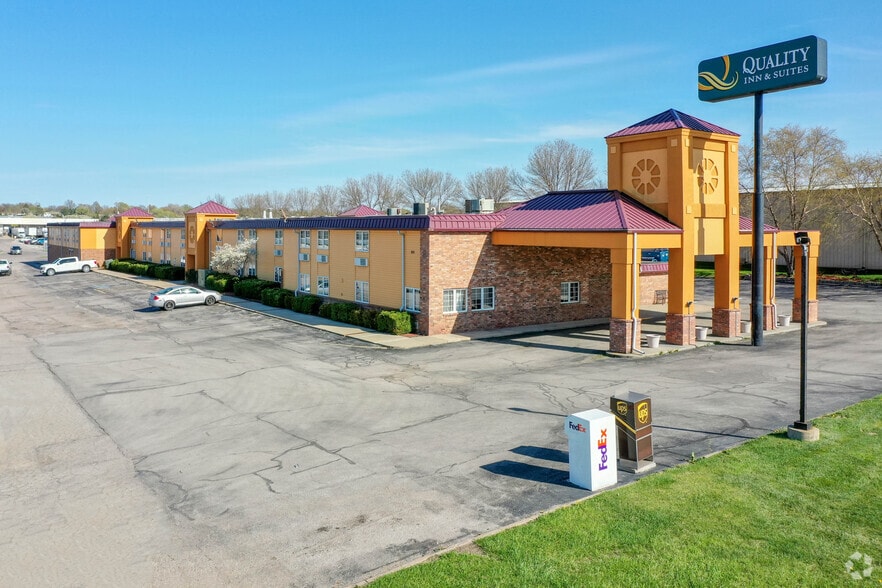 More Photos Of 1511 Center Park Rd, Lincoln Hotel For Sale