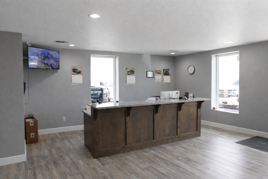 More Photos Of 395 US Highway 180 E, Seminole Industrial For Sale