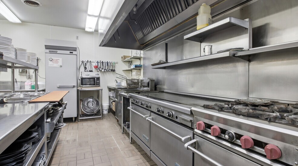 More Photos Of S286 WI-35, Nelson Restaurant For Sale