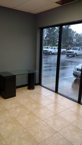 More Photos Of 7064 Sampey Rd, Groveland Light Manufacturing For Lease