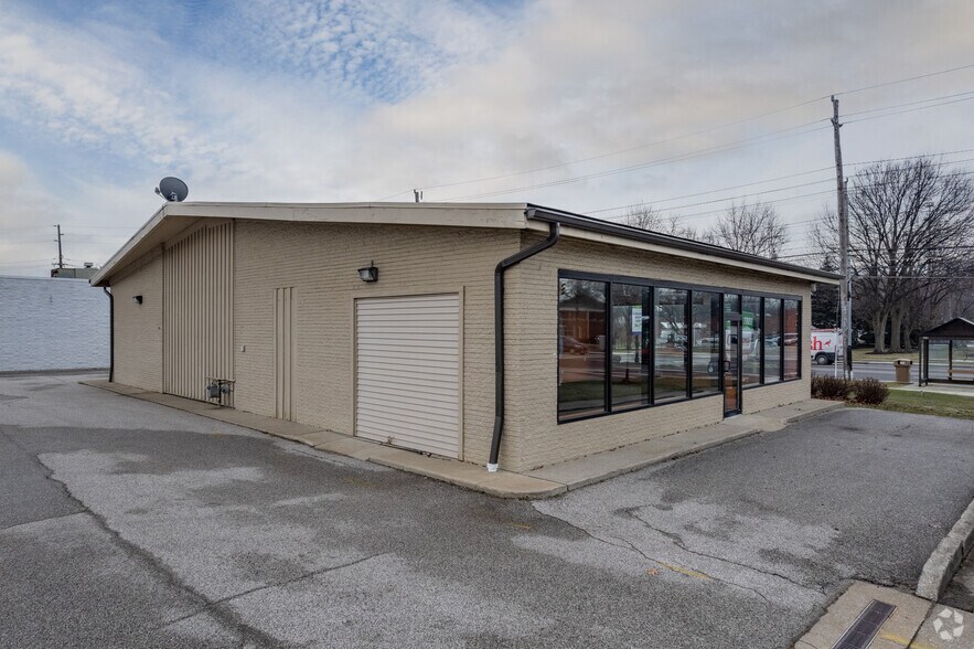 More Photos Of 6333-6339 Olde York Rd, Cleveland Unknown For Lease