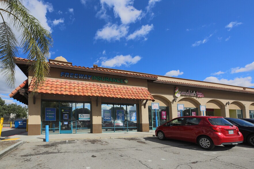 More Photos Of 1201-1225 Truman St, San Fernando Unknown For Lease
