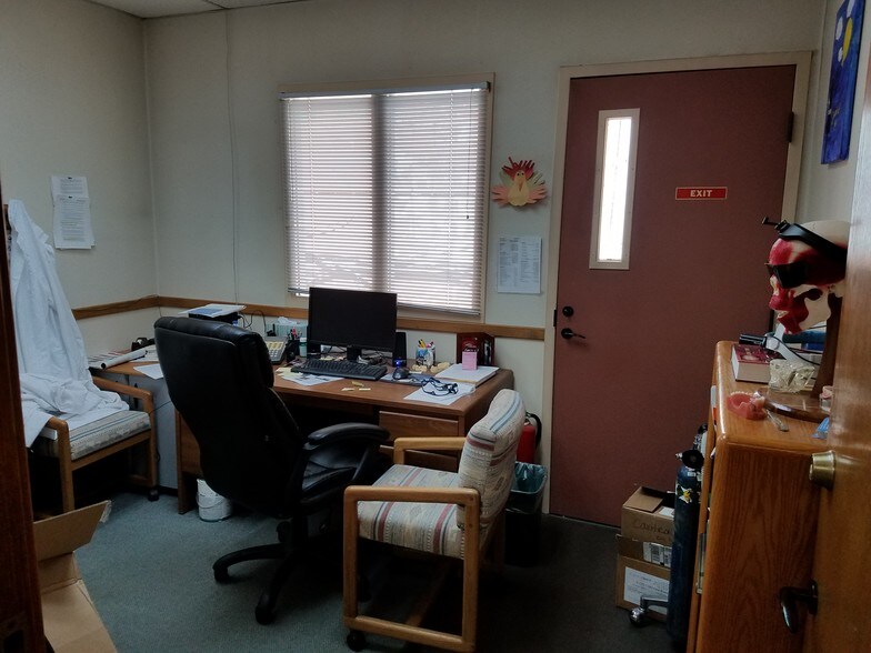More Photos Of 3235 Main Ave, Durango Medical For Lease