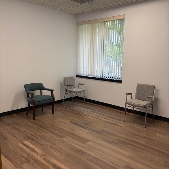 More Photos Of 1025 Berkshire Blvd, Wyomissing Medical For Lease