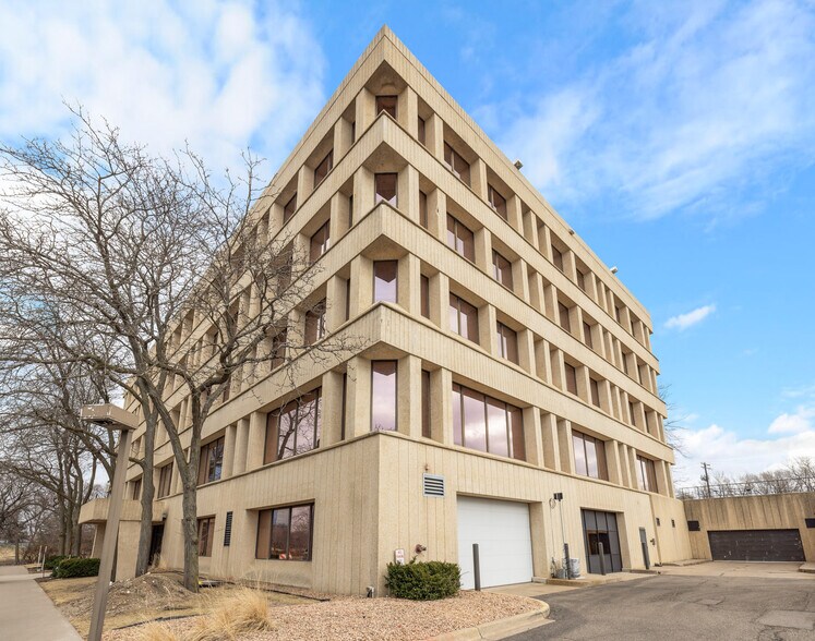 More Photos Of 10000 Highway 55, Plymouth Office For Lease