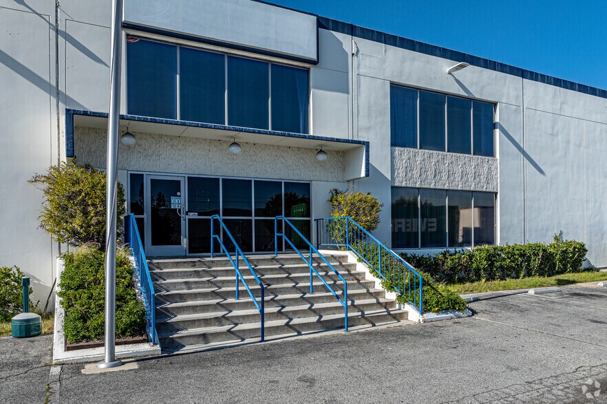 More Photos Of 14263 Gannet St, La Mirada Manufacturing For Sale