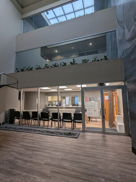 More Photos Of 775 Park Ave, Huntington Medical For Lease
