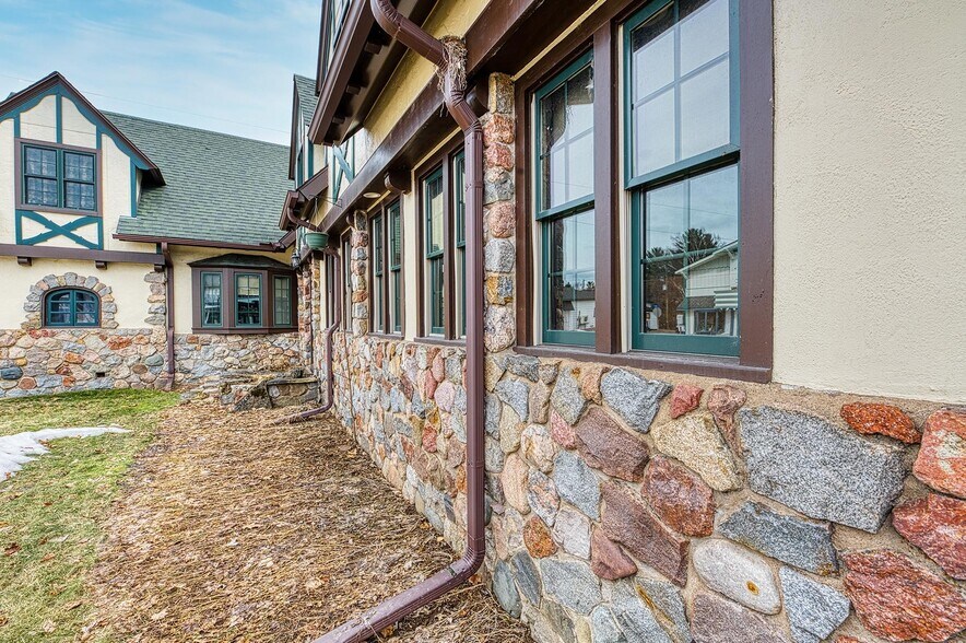 More Photos Of 1765 Superior St, Three Lakes General Retail For Sale