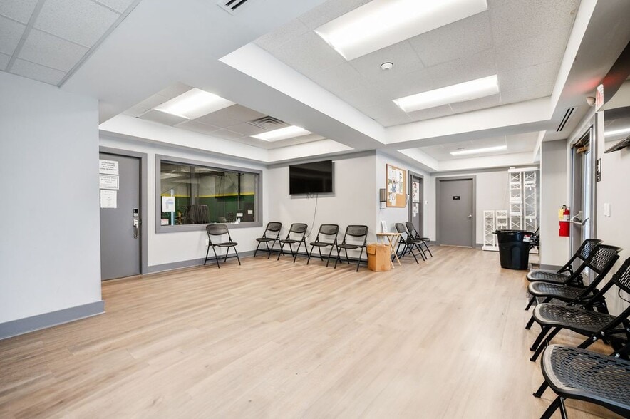 More Photos Of 9043 Marshall Rd, Cranberry Township Manufacturing For Sale