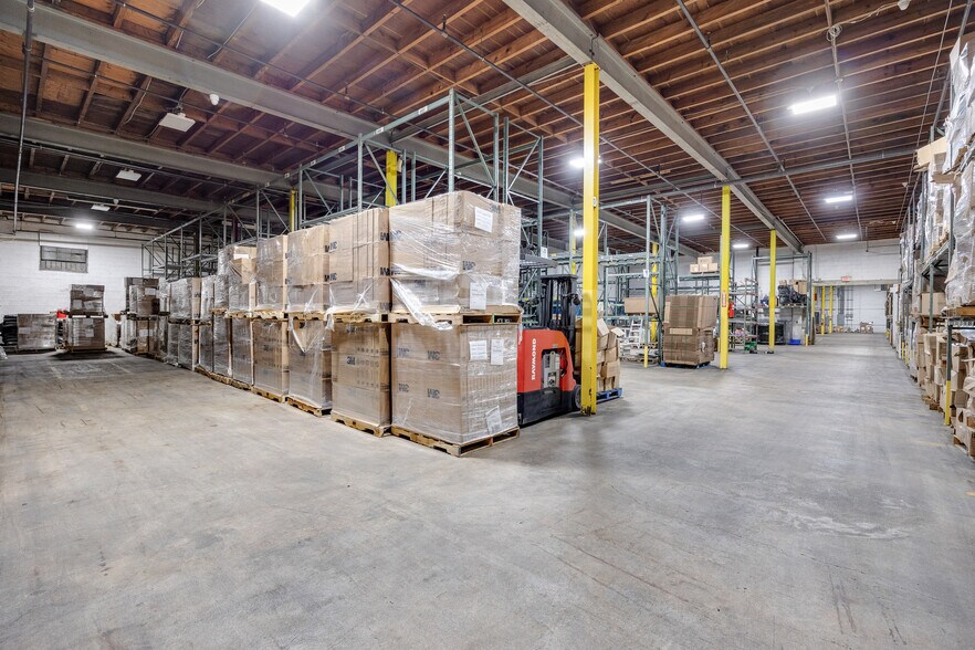 More Photos Of 301 N 4th St, Vineland Warehouse For Lease