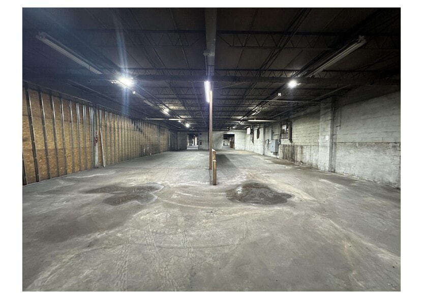 More Photos Of 50 N Harrison St, York Warehouse For Sale
