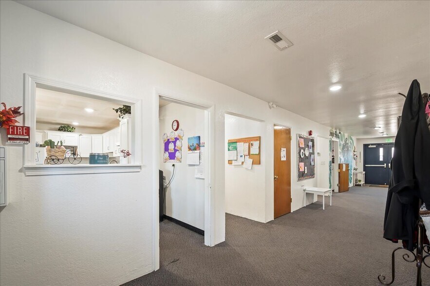 More Photos Of 522 N 9th Ave, Caldwell Daycare Center For Sale