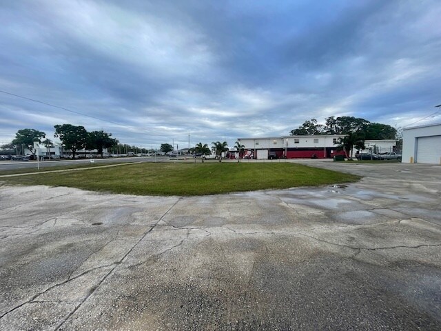 More Photos Of 1335 King St, Cocoa Warehouse For Sale