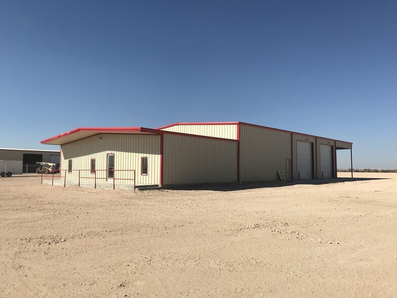 More Photos Of 9503 E County Road 97, Midland Warehouse For Lease