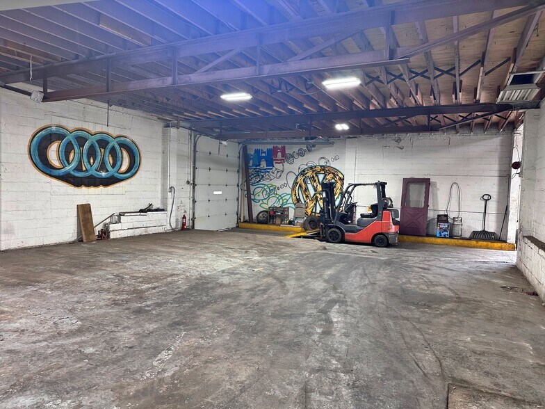 More Photos Of 1227 22nd St, Rockford Industrial For Sale