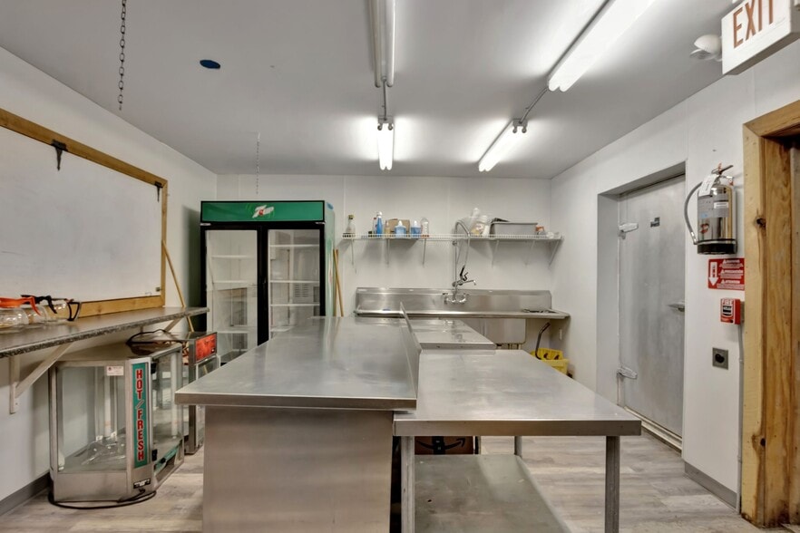 More Photos Of 11845 US 41 St, Monteagle Trailer Camper Park For Sale