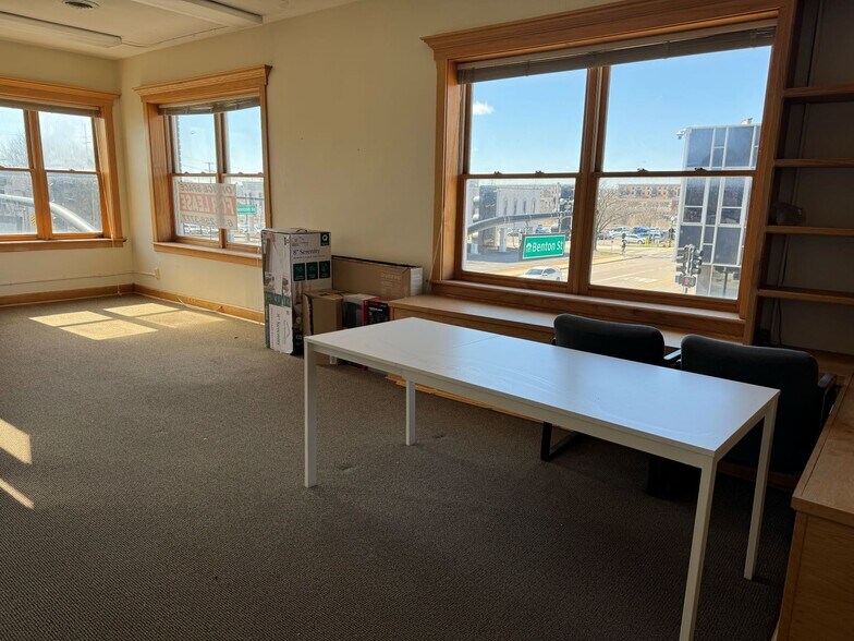 More Photos Of 78-84 S Broadway, Aurora Storefront Retail Office For Lease